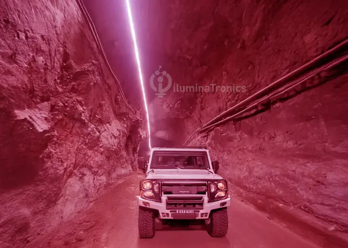 Tira de LED Roja Iluminatronics 15W 230V (Modelo 15W-L10-230V-R) - Iluminación Industrial 1 Tira de LED Roja Iluminatronics 15W 230V (Modelo 15W-L10-230V-R) - Iluminación Industrial