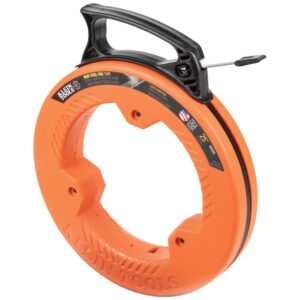 Klein Tools 56335 Guía jalacables de acero de 0.6 cm × 7.3 m, con diseño optimizado de la carcasa que reduce el esfuerzo de soltura